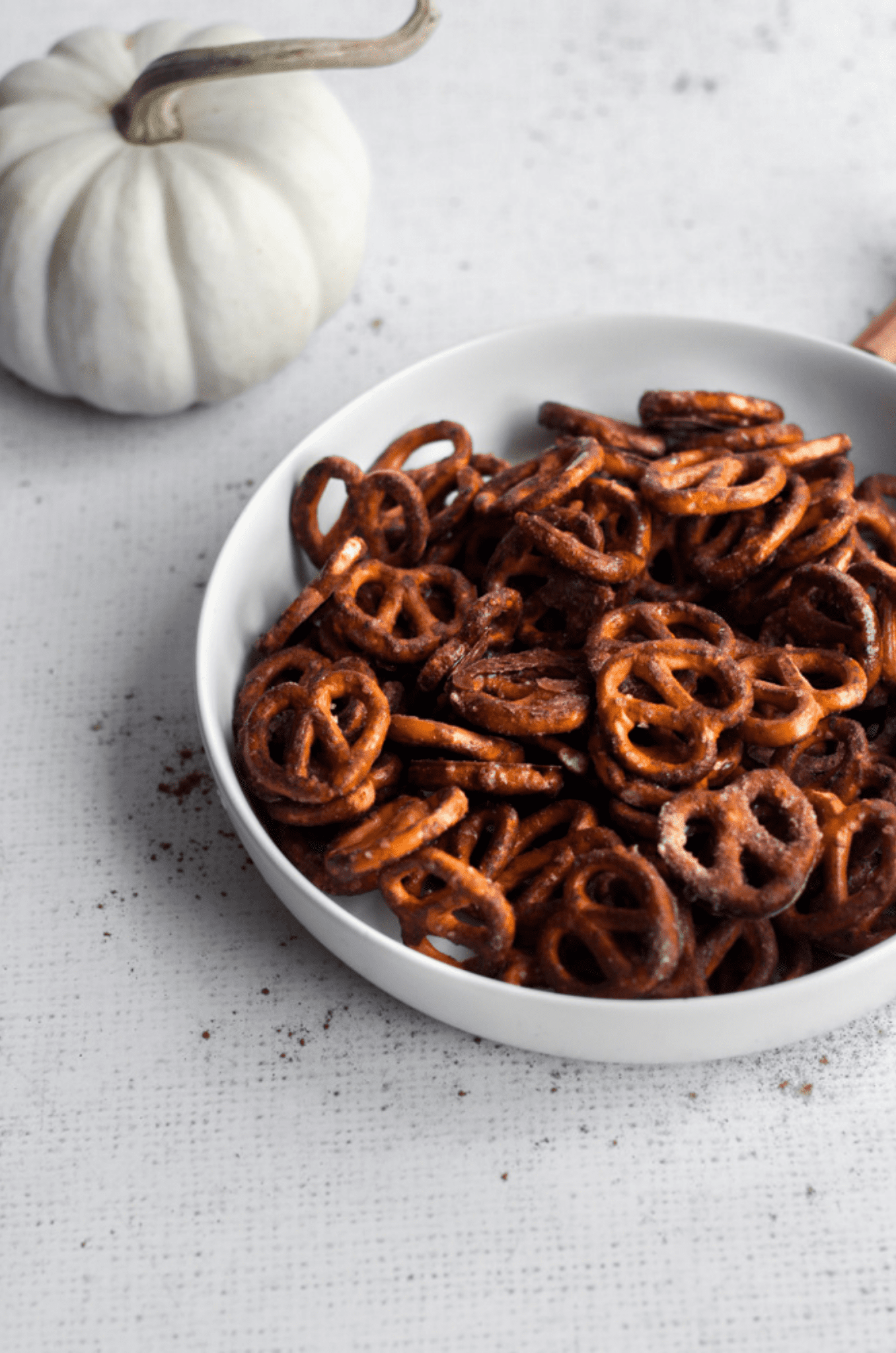 pumpkin spice pretzel feature image