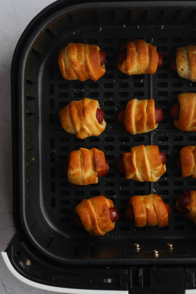 pigs in a blanket cooked in an air fryer