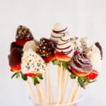 a DIY Chocolate Covered Strawberry Bouquet.